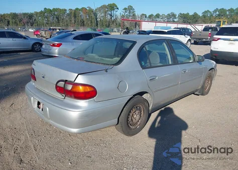 2002 Chevrolet Malibu z USA, uszkodzony, nr VIN 1G1ND52J12M575564
